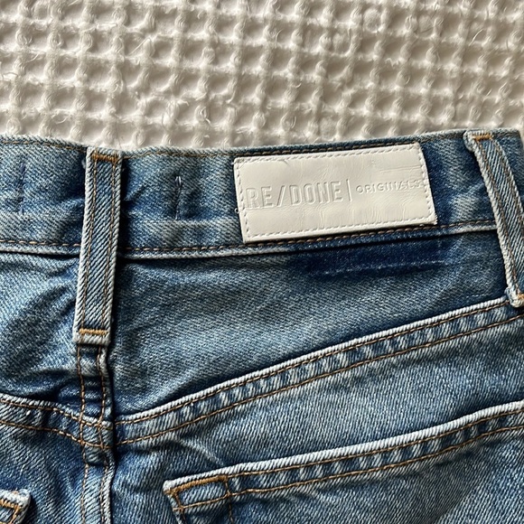Re/Done High Rise Stove Pipe Jeans in Medium Vain Size 24 - Picture 10 of 13